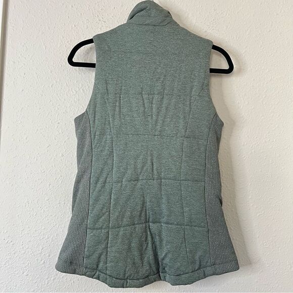 Athleta Jasper Green Zipper Closure Puffer Vest Women’s Size Small - Picture 4 of 8